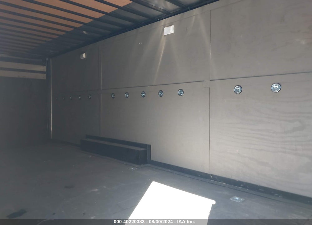 2022 TITAN 24 VIN: 7PLBC2428NM001725