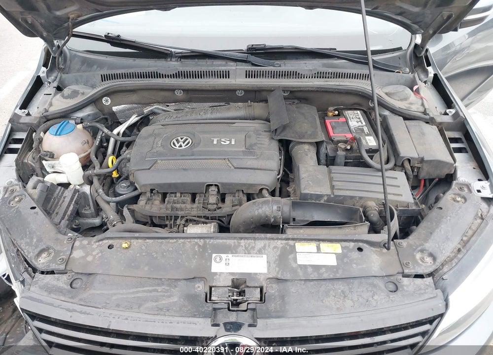 2014 VOLKSWAGEN JETTA 1.8T SE VIN: 3VWD17AJ0EM238298