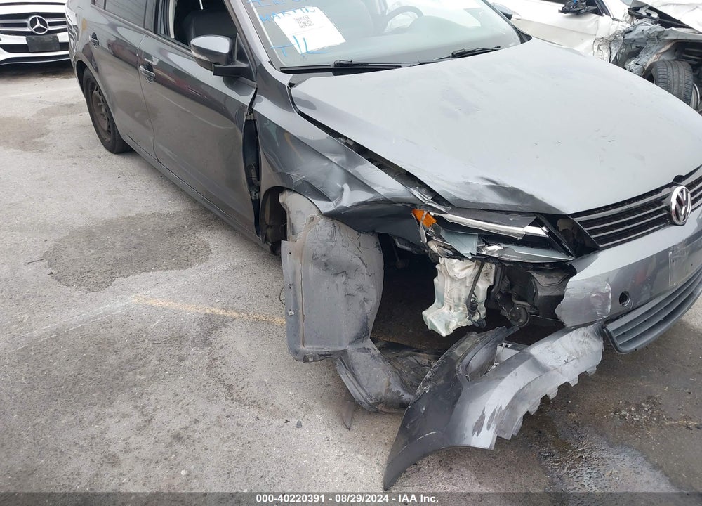 2014 VOLKSWAGEN JETTA 1.8T SE VIN: 3VWD17AJ0EM238298