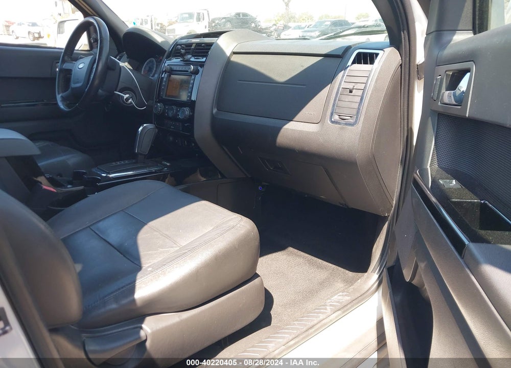 2010 FORD ESCAPE LIMITED VIN: 1FMCU0E77AKA32131