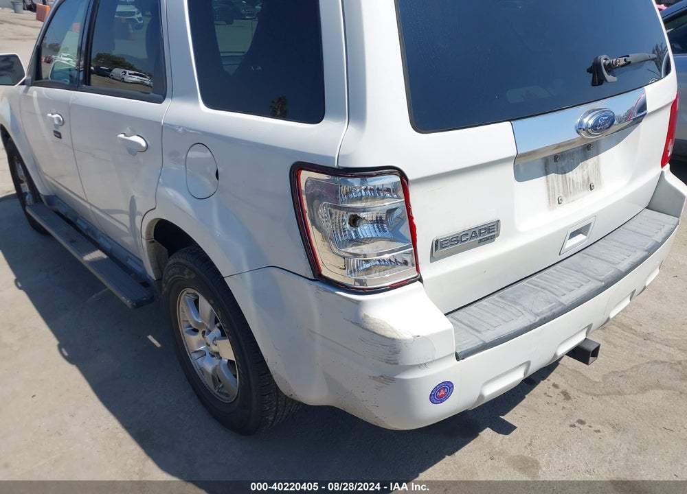 2010 FORD ESCAPE LIMITED VIN: 1FMCU0E77AKA32131