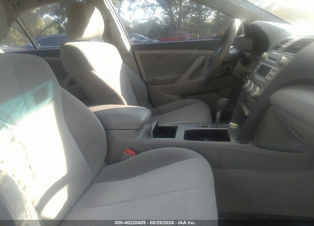 2011 TOYOTA CAMRY LE VIN: 4T1BF3EK5BU136490