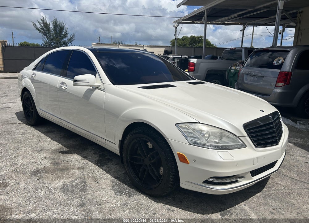 2013 MERCEDES-BENZ S 550 4MATIC VIN: WDDNG9EB5DA498458