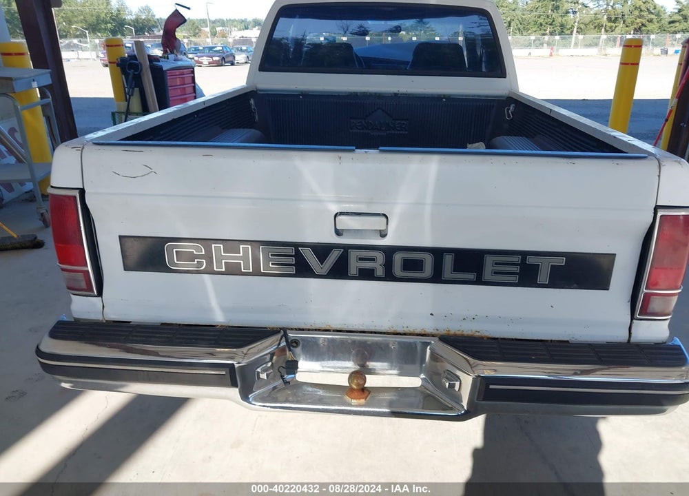 1987 CHEVROLET S TRUCK S10 VIN: 1GCCS14R8H2171410