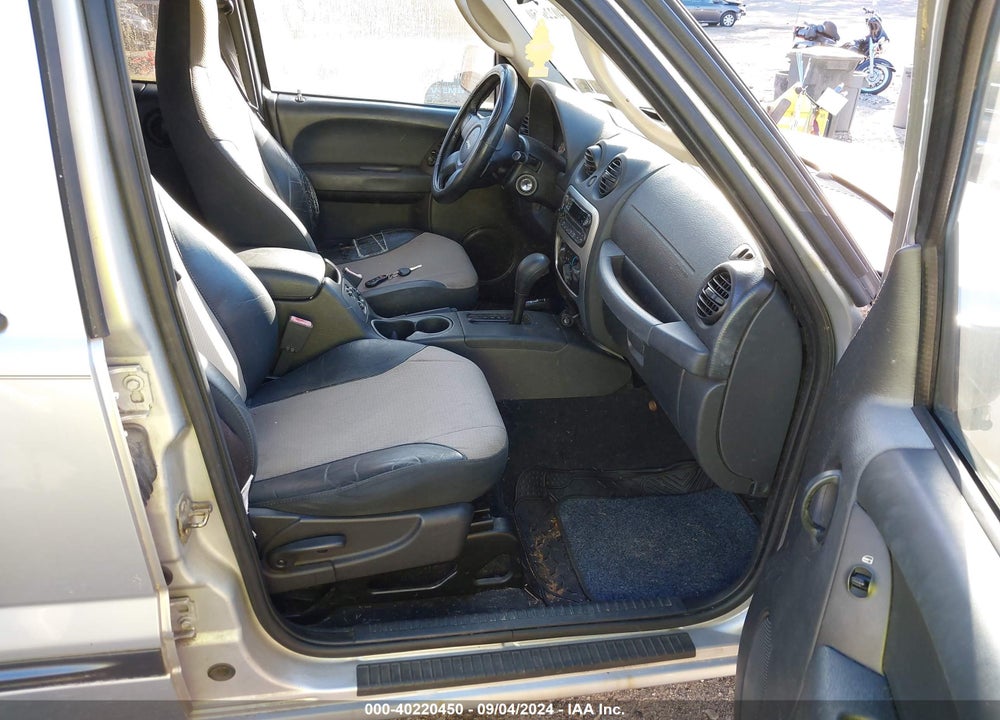 2004 JEEP LIBERTY SPORT VIN: 1J4GL48K24W294789