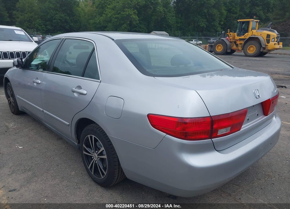 2005 HONDA ACCORD 2.4 LX VIN: 1HGCM56475A075757