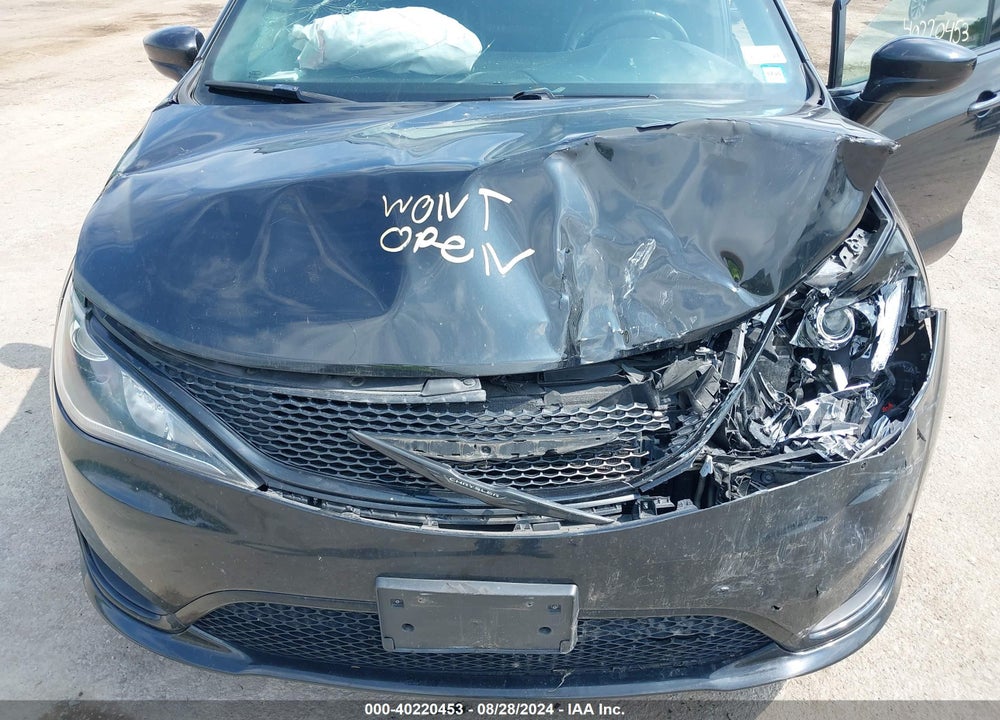 2018 CHRYSLER PACIFICA TOURING L PLUS VIN: 2C4RC1EG2JR174315