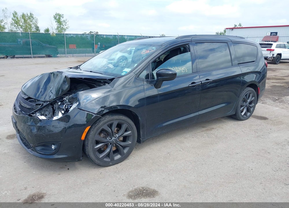 2018 CHRYSLER PACIFICA TOURING L PLUS VIN: 2C4RC1EG2JR174315