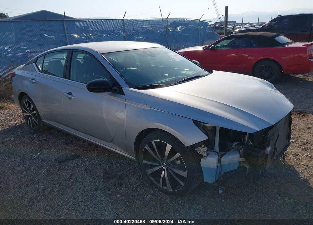 2022 NISSAN ALTIMA SR FWD VIN: 1N4BL4CV8NN318110