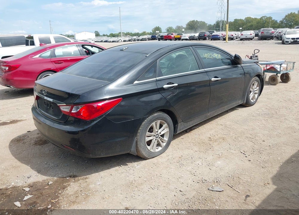 2013 HYUNDAI SONATA GLS VIN: 5NPEB4AC2DH643572