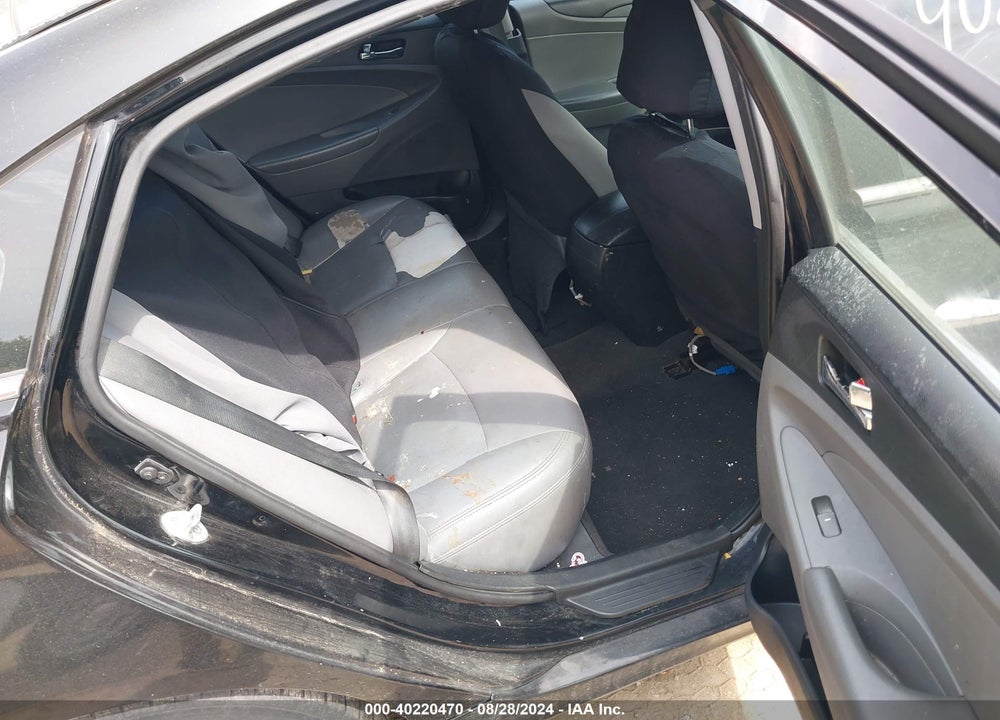 2013 HYUNDAI SONATA GLS VIN: 5NPEB4AC2DH643572