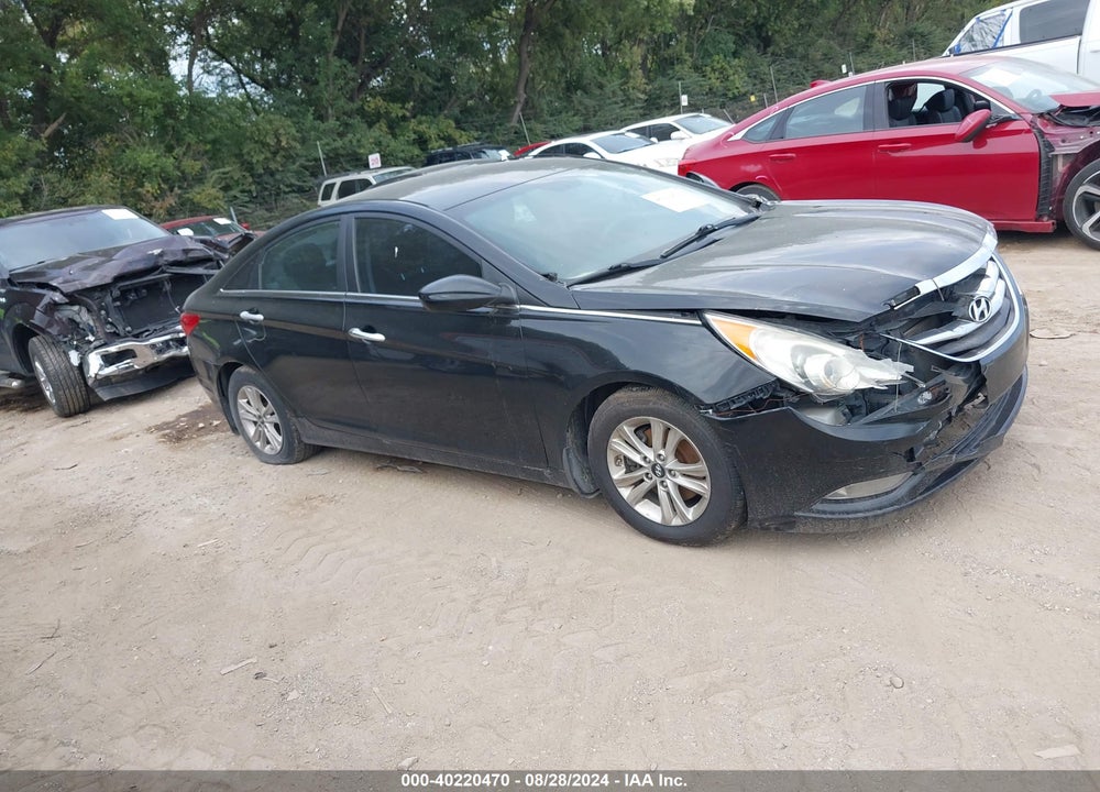 2013 HYUNDAI SONATA GLS VIN: 5NPEB4AC2DH643572