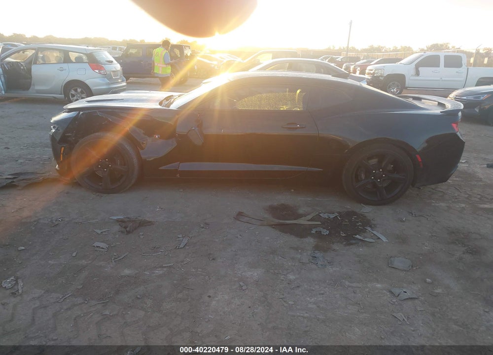2017 CHEVROLET CAMARO SS VIN: 1G1FH1R75H0104545