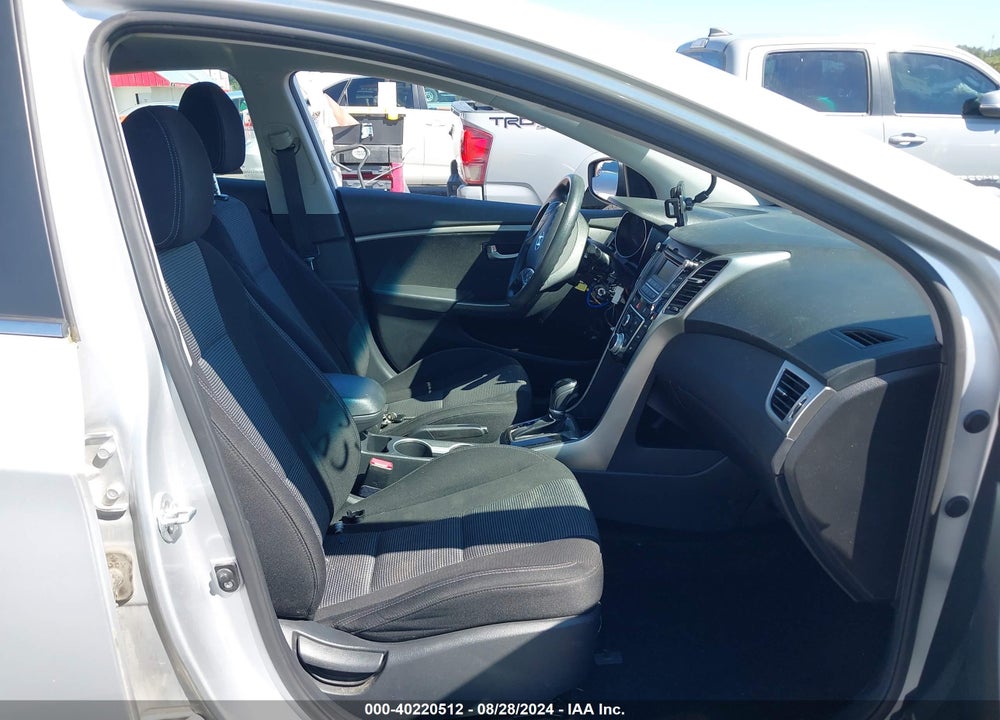 2016 HYUNDAI ELANTRA GT VIN: KMHD35LH7GU322687