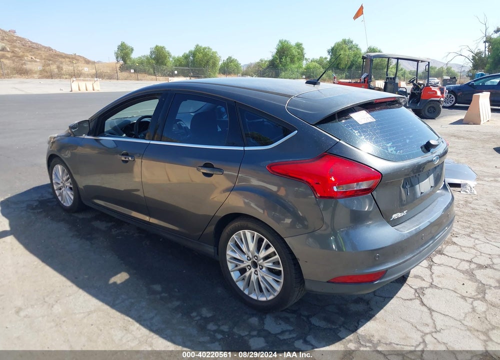 2015 FORD FOCUS TITANIUM VIN: 1FADP3N25FL314670