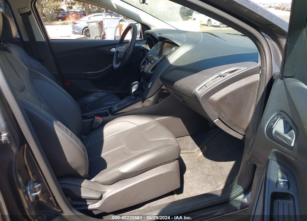 2015 FORD FOCUS TITANIUM VIN: 1FADP3N25FL314670
