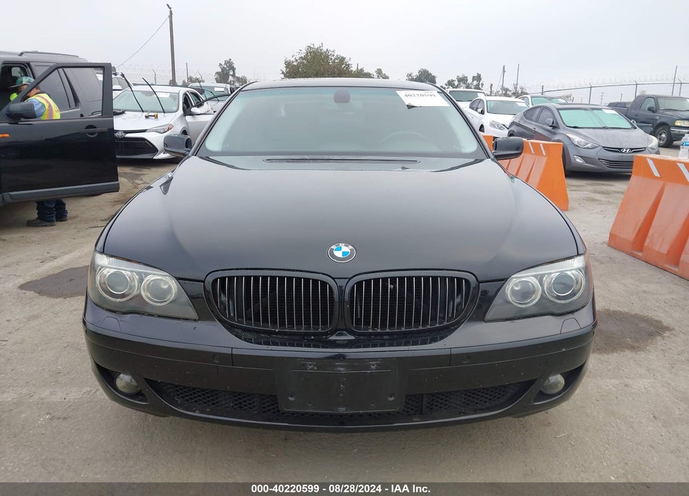 2007 BMW 750LI VIN: WBAHN83557DT76719