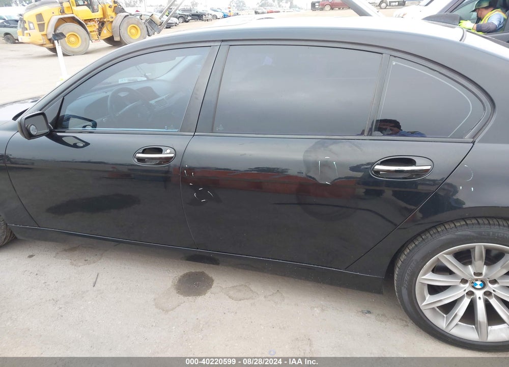 2007 BMW 750LI VIN: WBAHN83557DT76719