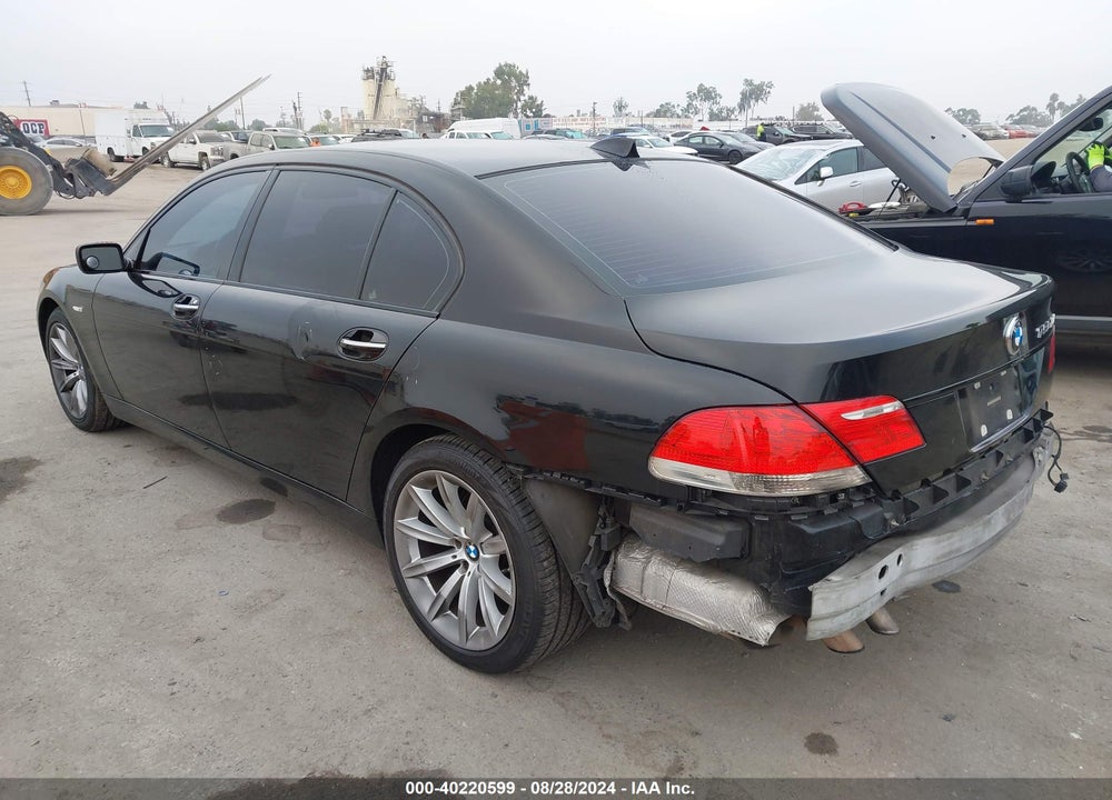 2007 BMW 750LI VIN: WBAHN83557DT76719