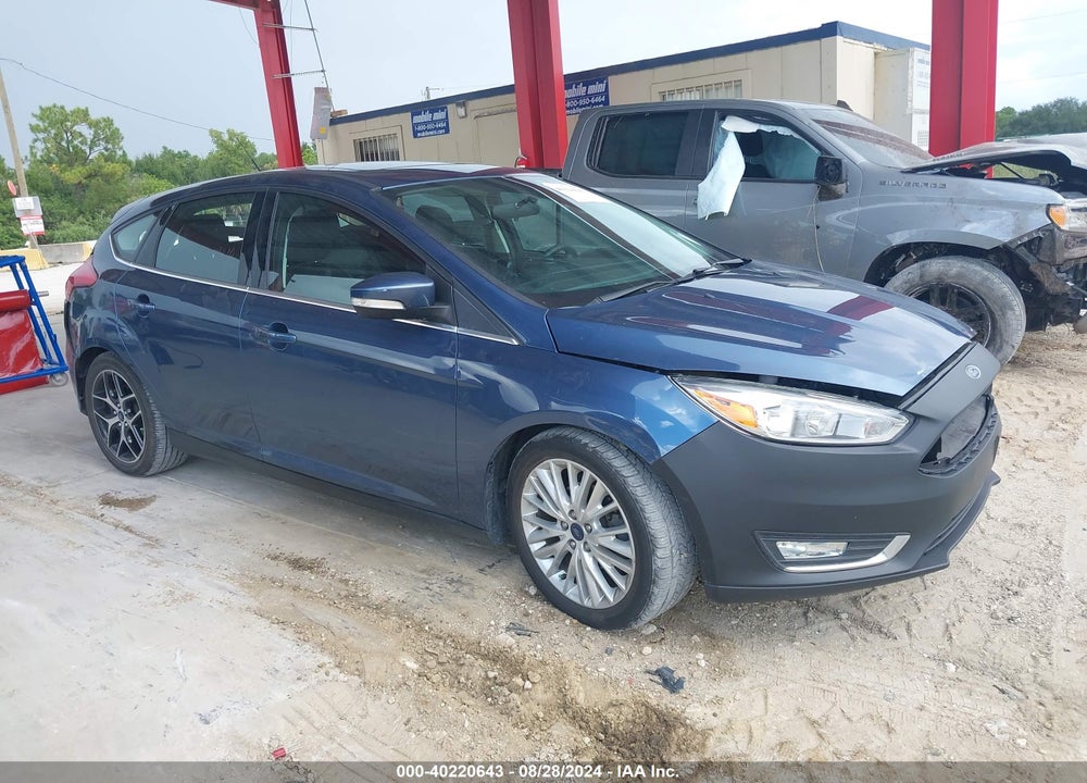 2018 FORD FOCUS TITANIUM VIN: 1FADP3N25JL323717