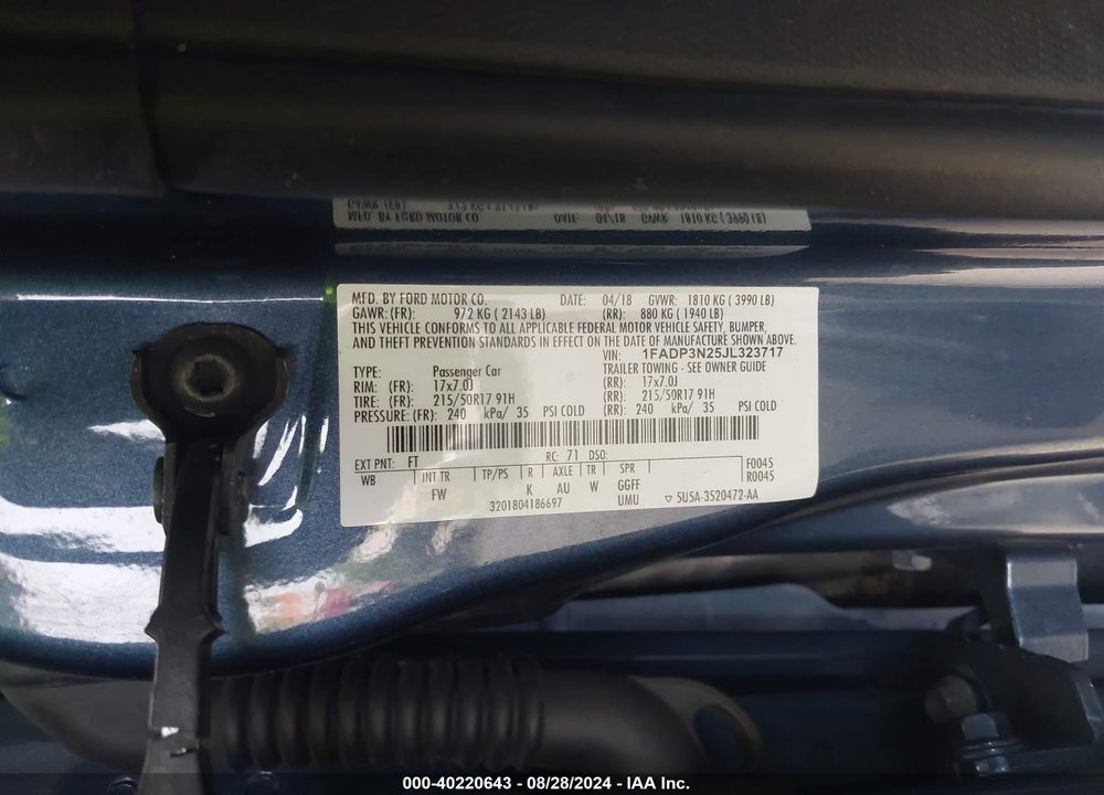 2018 FORD FOCUS TITANIUM VIN: 1FADP3N25JL323717