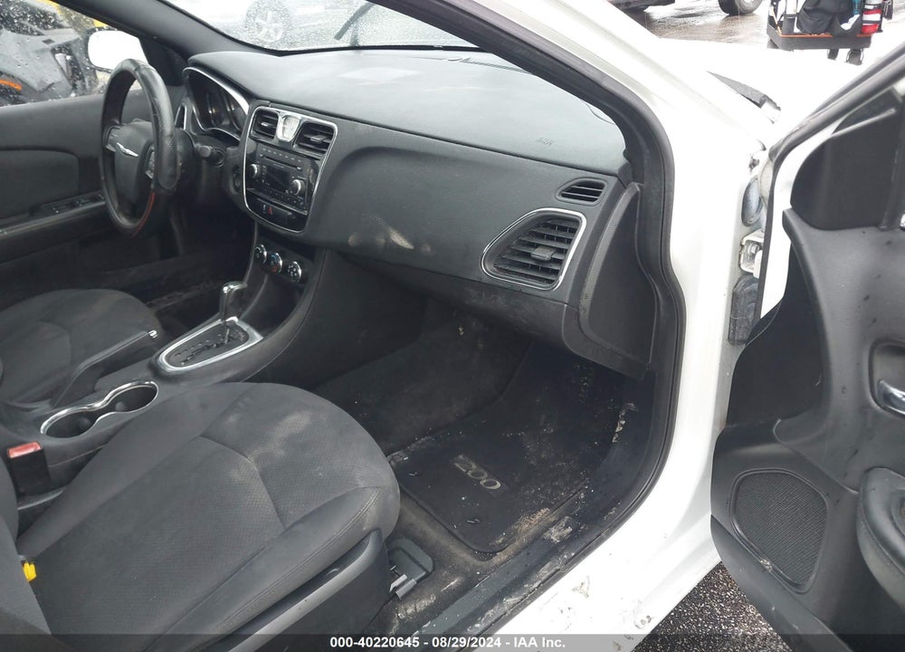 2012 CHRYSLER 200 LX VIN: 1C3CCBAB5CN240883