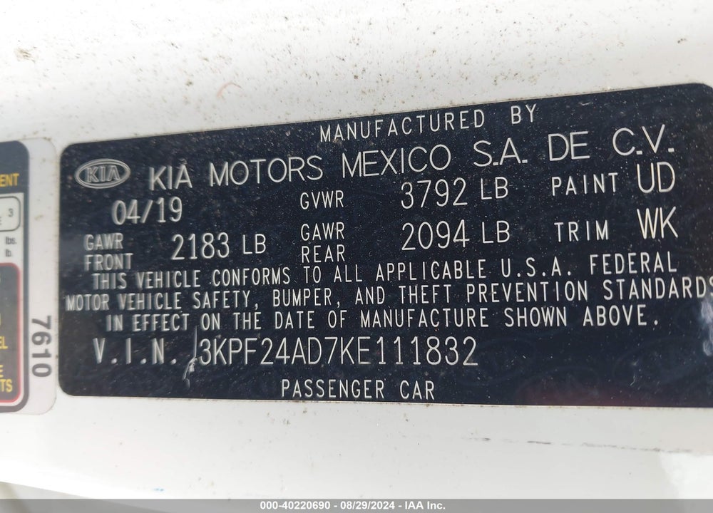2019 KIA FORTE LXS VIN: 3KPF24AD7KE111832