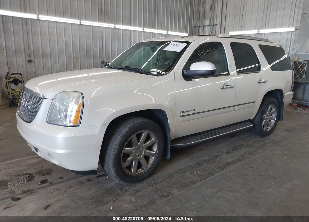 2010 GMC YUKON DENALI VIN: 1GKUKEEFXAR156599