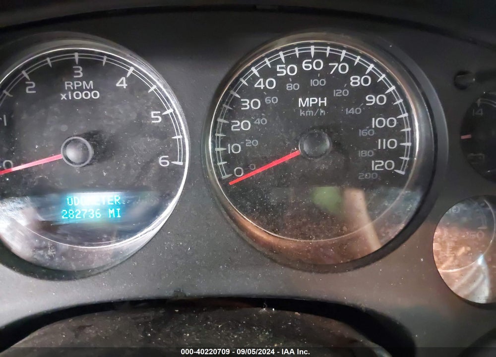 2010 GMC YUKON DENALI VIN: 1GKUKEEFXAR156599