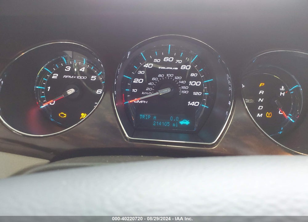 2010 FORD TAURUS LIMITED VIN: 1FAHP2FW7AG165497