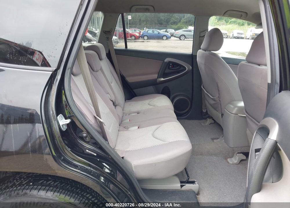 2008 TOYOTA RAV4 BASE V6 VIN: JTMBK33V885070355