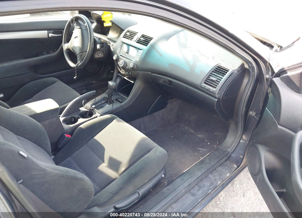 2005 HONDA ACCORD VIN: 1HGCM824X5A018654