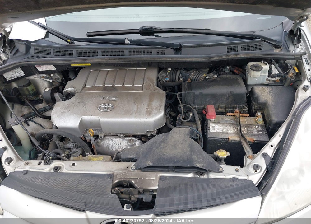 2008 TOYOTA SIENNA XLE VIN: 5TDZK22C88S165257