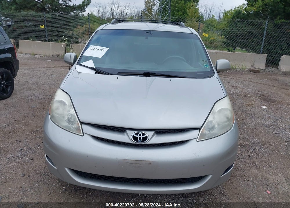 2008 TOYOTA SIENNA XLE VIN: 5TDZK22C88S165257