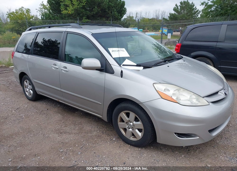 2008 TOYOTA SIENNA XLE VIN: 5TDZK22C88S165257