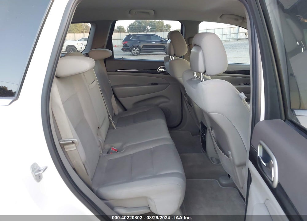 2012 JEEP GRAND CHEROKEE LAREDO VIN: 1C4RJEAG5CC137435