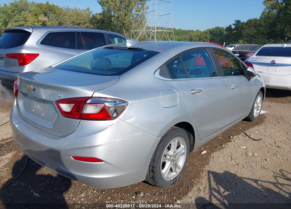 2018 CHEVROLET CRUZE LT AUTO VIN: 1G1BE5SM9J7152948