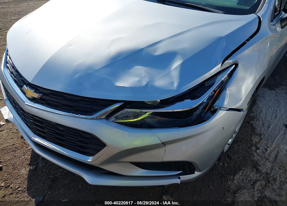 2018 CHEVROLET CRUZE LT AUTO VIN: 1G1BE5SM9J7152948