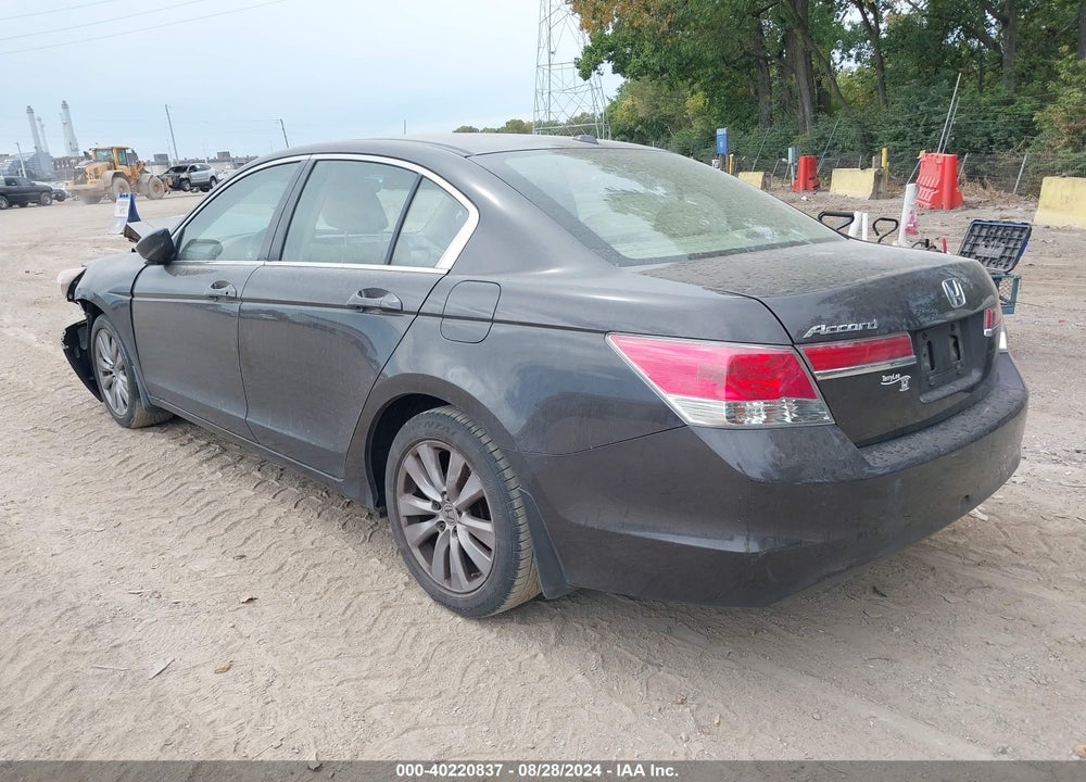 2011 HONDA ACCORD 2.4 EX-L VIN: 1HGCP2F82BA055257