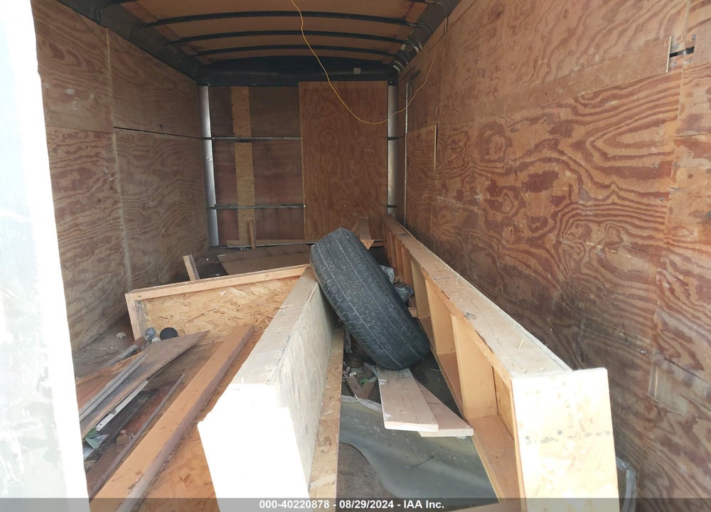 2007 EXPRESS HCE718TA3 VIN: 1E9BE18207E353664
