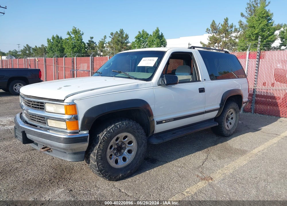 1996 CHEVROLET TAHOE K1500 VIN: 3GNEK18R8TG171725