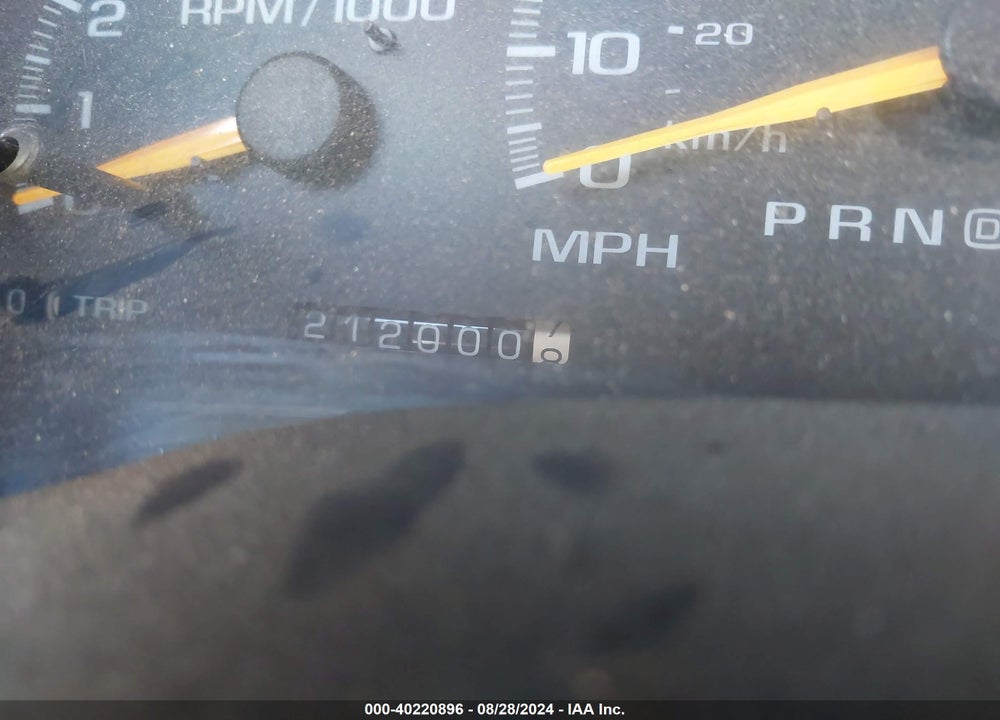 1996 CHEVROLET TAHOE K1500 VIN: 3GNEK18R8TG171725