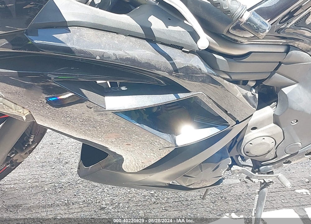 2012 KAWASAKI EX650 EC VIN: JKAEXEE16CDA03897