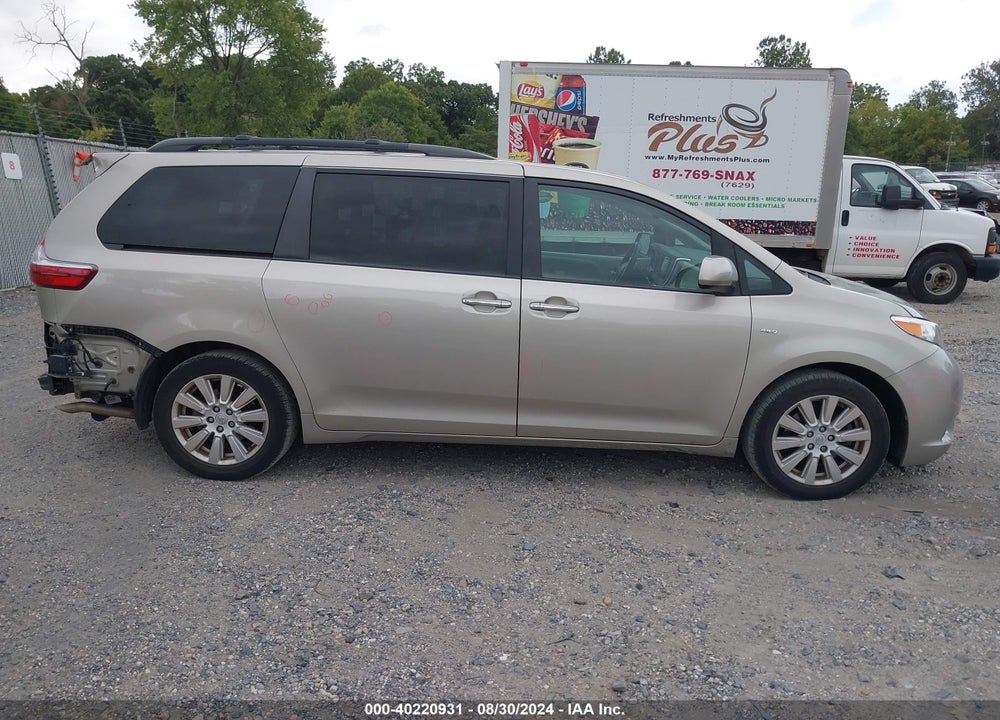 2017 TOYOTA SIENNA XLE PREMIUM 7 PASSENGER VIN: 5TDDZ3DC6HS180753