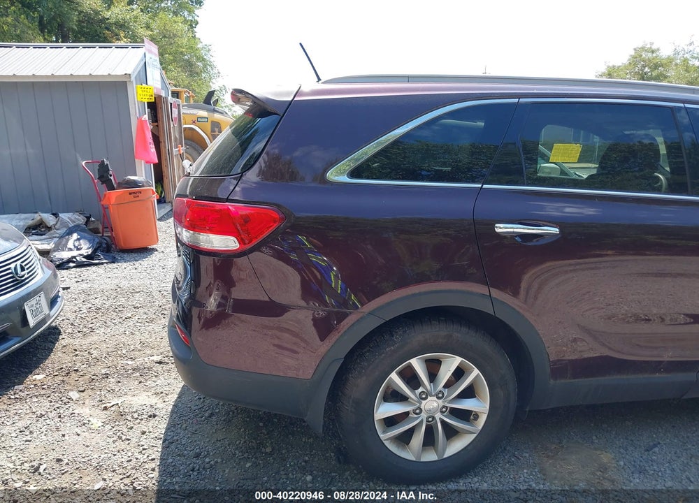 2016 KIA SORENTO 3.3L LX VIN: 5XYPGDA56GG073700