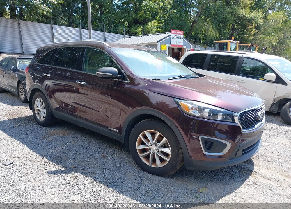 2016 KIA SORENTO 3.3L LX VIN: 5XYPGDA56GG073700