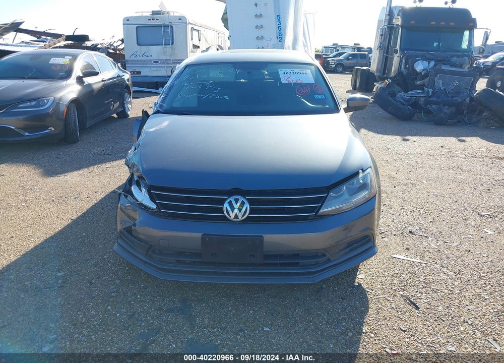 2017 VOLKSWAGEN JETTA 1.4T S VIN: 3VW2B7AJ2HM352733