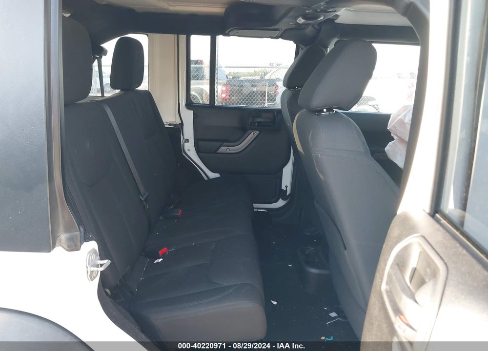 2015 JEEP WRANGLER UNLIMITED SPORT VIN: 1C4BJWDG8FL694007