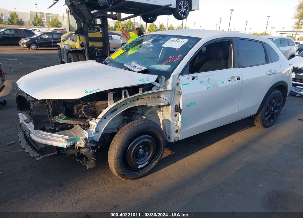 2024 HONDA HR-V 2WD SPORT/2WD SPORT W/O BSI VIN: 3CZRZ1H58RM715535