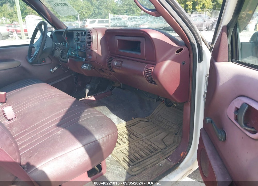 1998 GMC SIERRA 2500 HD SL VIN: 1GTGK24F1WZ526161